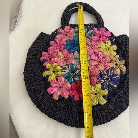 Raffia Floral Crochet Round Handbag - Picture 10 of 10